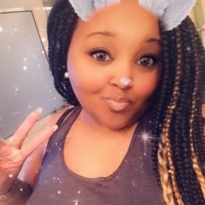 Meet your Posher, Whitney